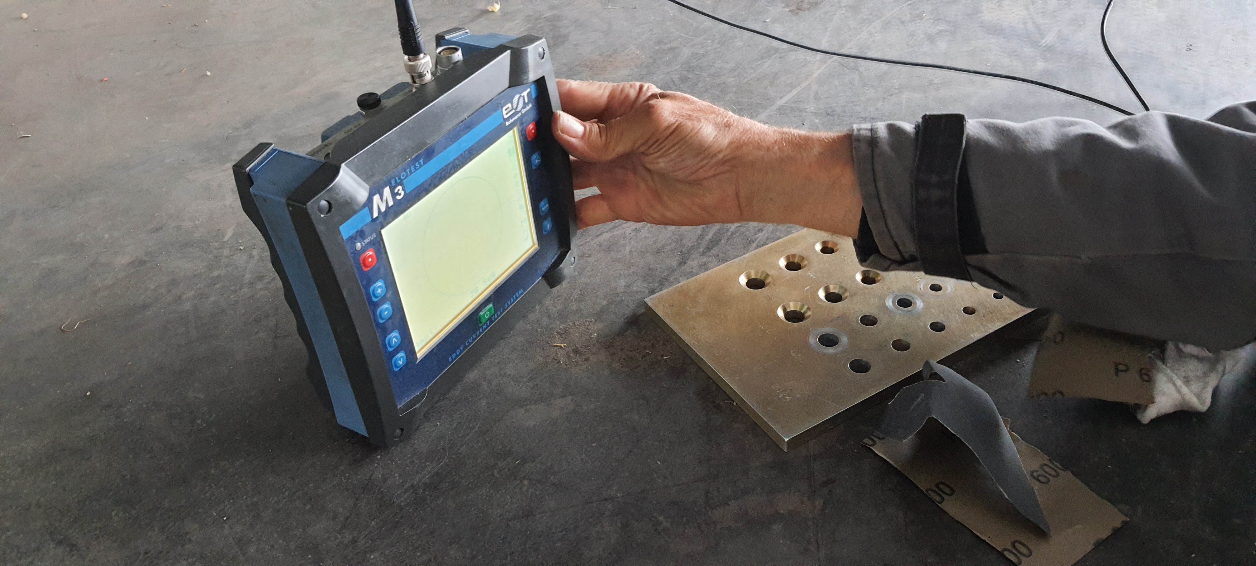 Intervention NDT on aircraft with Eddy Current Inspection